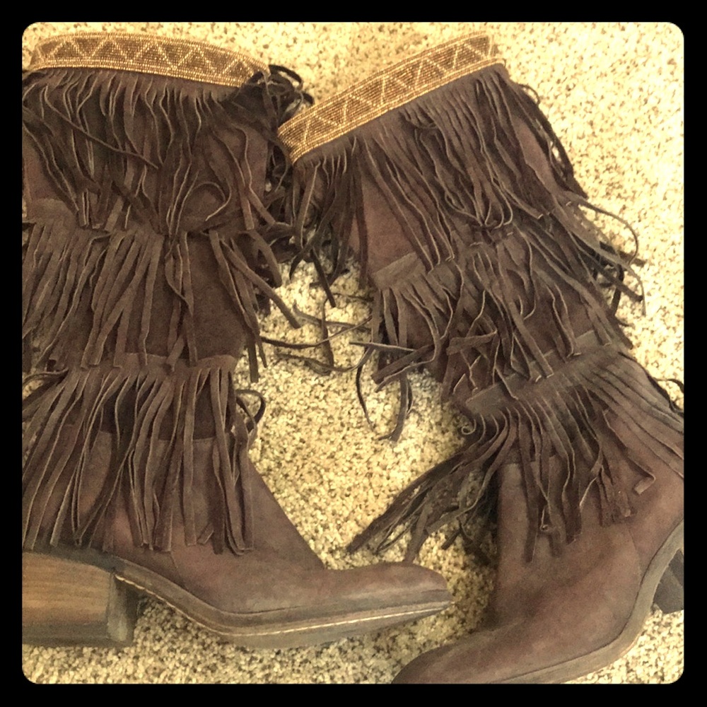Donald J Pliner fringe boots